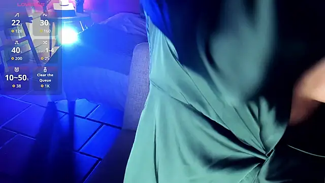 RouseColins online show from 12/04/25, 10:09