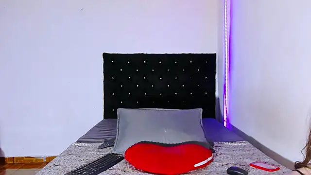 valen colombian69 online show from 04/14/26, 05:56