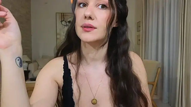 diamond desiree online show from 03/15/26, 10:39