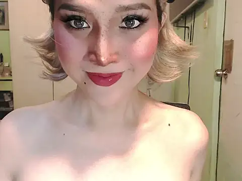 Ezradeliciosa online show from 05/16/26, 01:48