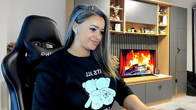 Claire95  online show from 10/22/25, 04:23