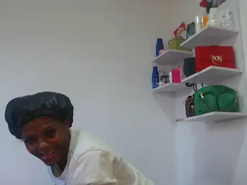 Snapshot of Ebony_kathe chatting on 10/18/25, 04:31 Ebony kathe online show from 10/18/25, 04:31