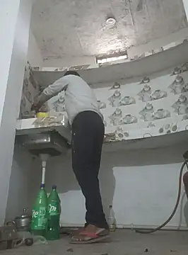 Snapshot of Boost-145 chatting on 12/30/24, 03:58 Boost-145 online show from 12/30/24, 03:58