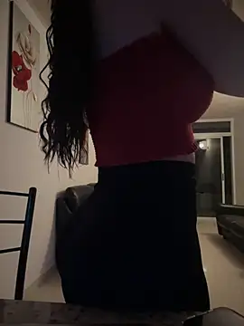 Snapshot of bella_parisi chatting on 01/12/25, 07:11 bella parisi online show from 01/12/25, 07:11