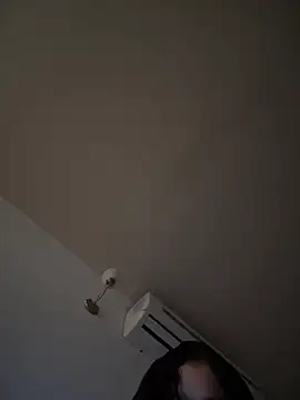 Snapshot of bella_parisi chatting on 03/15/25, 10:11 bella parisi online show from 03/15/25, 10:11