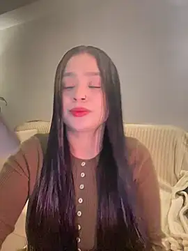 bella parisi online show from 03/24/26, 06:13