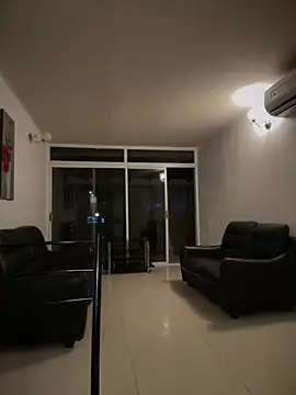 Snapshot of bella_parisi chatting on 03/16/25, 05:47 bella parisi online show from 03/16/25, 05:47