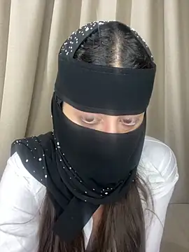 Snapshot of arabiaAna chatting on 05/12/26, 12:30 arabiaAna online show from 05/12/26, 12:30