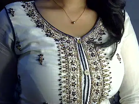 Snapshot of SiaraSiyA chatting on 03/06/26, 06:47 SiaraSiyA online show from 03/06/26, 06:47