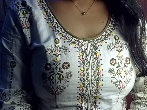 SiaraSiyA online show from 01/06/26, 06:34