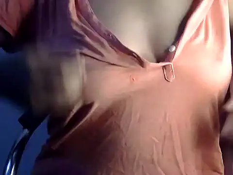 SiaraSiyA online show from 10/25/25, 05:24