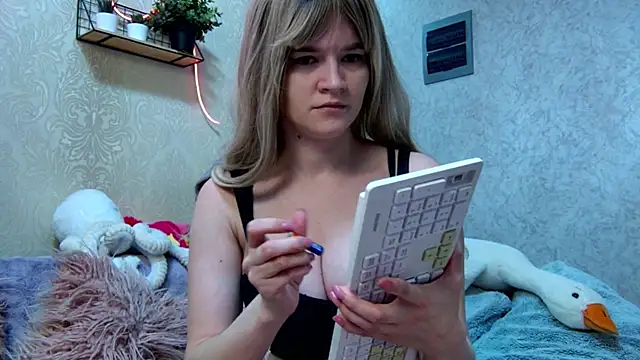 Bunny Jolly online show from 10/13/25, 12:23