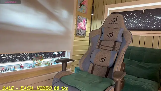 SandyChris online show from 05/10/26, 11:47