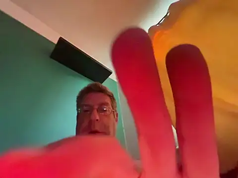 bigboy6880 online show from 07/08/26, 04:24