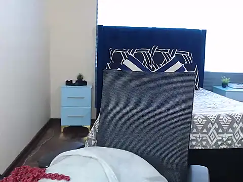 QUEENMANDYY online show from 06/24/26, 06:23