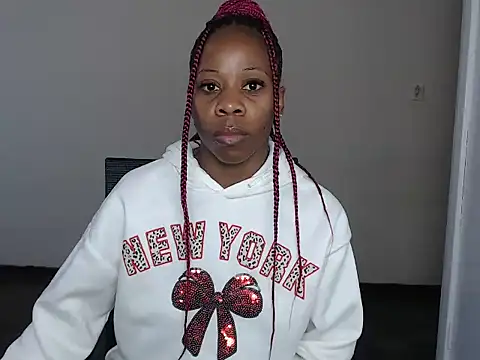 QUEENMANDYY online show from 07/08/26, 09:21