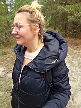 Marushka online show from 10/24/25, 08:13