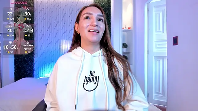 miataylorr1 online show from 10/25/25, 12:17