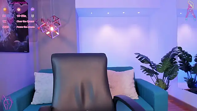 miataylorr1 online show from 11/24/25, 11:43