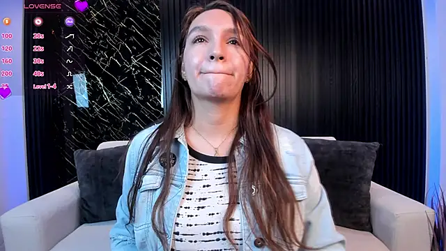 miataylorr1 online show from 03/14/25, 11:56