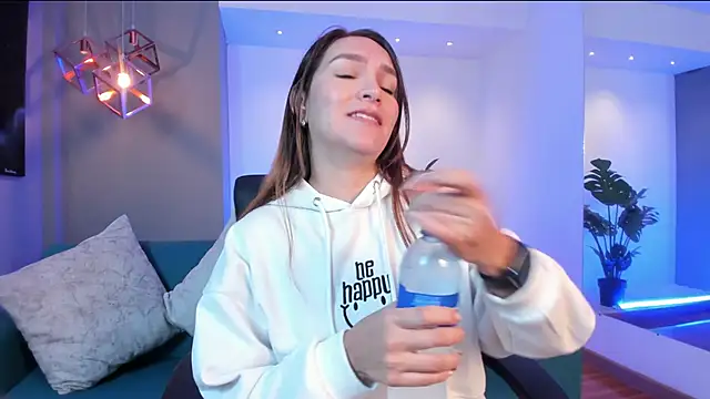 Snapshot of miataylorr1 chatting on 02/03/26, 11:48 miataylorr1 online show from 02/03/26, 11:48