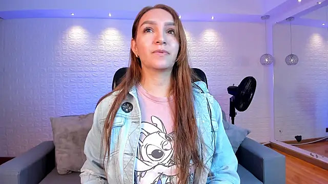 miataylorr1 online show from 09/12/25, 11:54