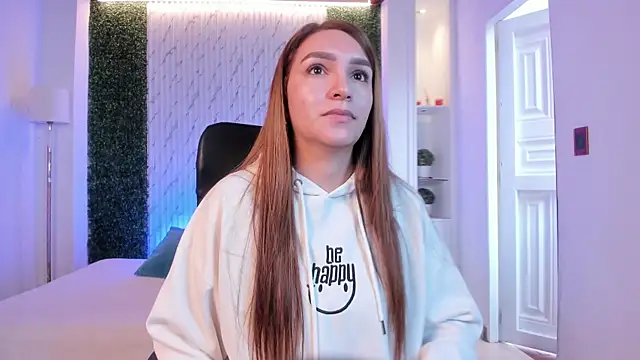 miataylorr1 online show from 10/03/25, 12:28