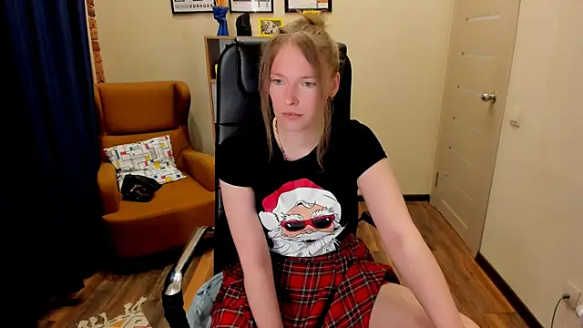  fiona Love online show from 04/14/26, 08:03
