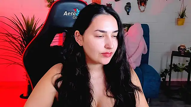 CeceliaJohnson online show from 11/25/25, 08:14