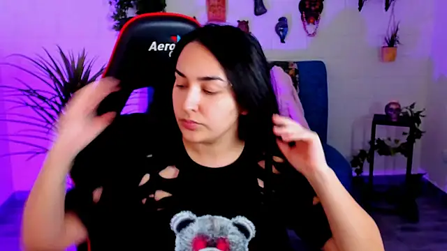 CeceliaJohnson online show from 11/06/25, 08:18