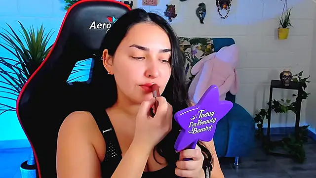 CeceliaJohnson online show from 11/26/25, 08:03