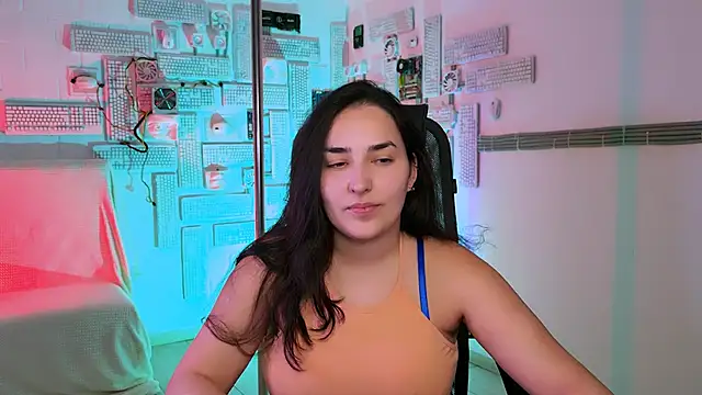 CeceliaJohnson online show from 11/28/25, 08:36