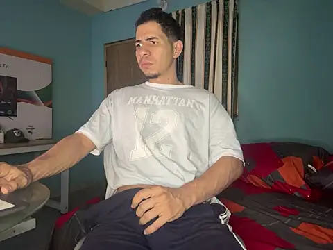 Snapshot of steven_clain chatting on 06/18/26, 06:46 steven clain online show from 06/18/26, 06:46