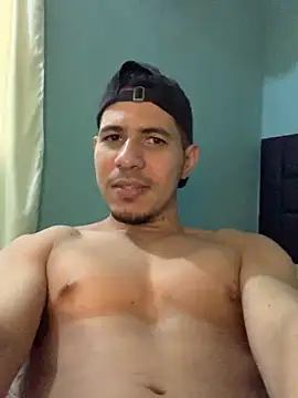 Snapshot of steven_clain chatting on 03/05/25, 04:24 steven clain online show from 03/05/25, 04:24