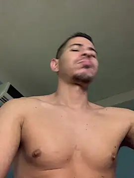 Snapshot of steven_clain chatting on 02/22/25, 06:39 steven clain online show from 02/22/25, 06:39