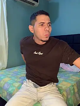 Snapshot of steven_clain chatting on 03/02/25, 11:09 steven clain online show from 03/02/25, 11:09