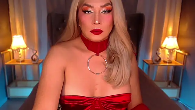 QUEEN GIAMOORE69 online show from 03/15/26, 07:43