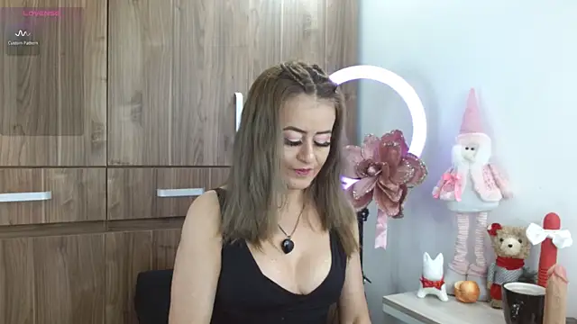 magenta maturr online show from 11/13/25, 03:49