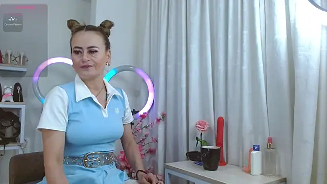 magenta maturr online show from 09/13/25, 05:24