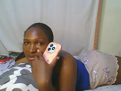 Snapshot of cute_lavenda chatting on 04/18/26, 10:06 cute lavenda online show from 04/18/26, 10:06