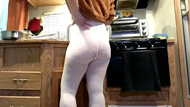 sexyinpantyhose online show from 04/03/26, 04:19