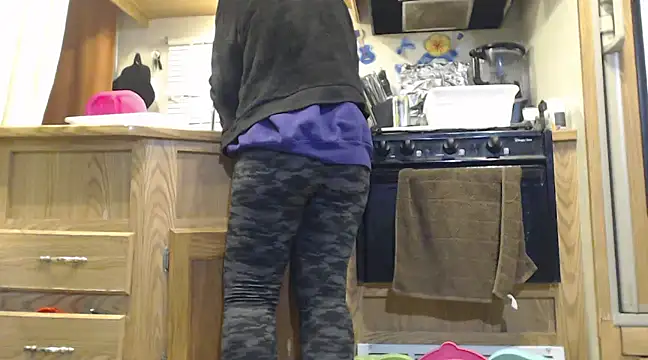 sexyinpantyhose online show from 03/09/25, 10:41