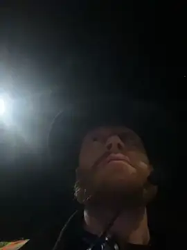 Snapshot of Mackwood89 chatting on 10/27/25, 09:21 Mackwood89 online show from 10/27/25, 09:21