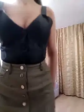 baby sweet girl  online show from 03/15/26, 09:11