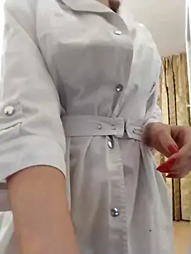 baby sweet girl  online show from 11/20/25, 09:58