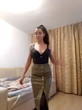 baby sweet girl  online show from 03/28/26, 10:00