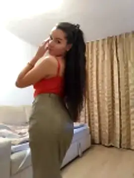 baby sweet girl  online show from 05/30/26, 08:14