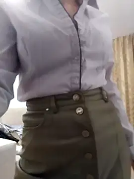 baby sweet girl  online show from 02/26/26, 10:32