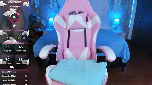 floryn susana online show from 10/31/25, 10:49