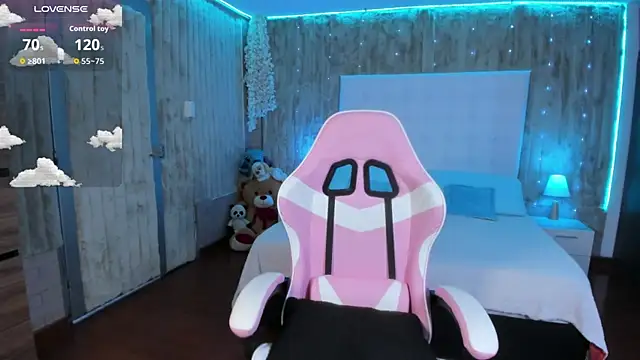 floryn susana online show from 09/12/25, 07:46